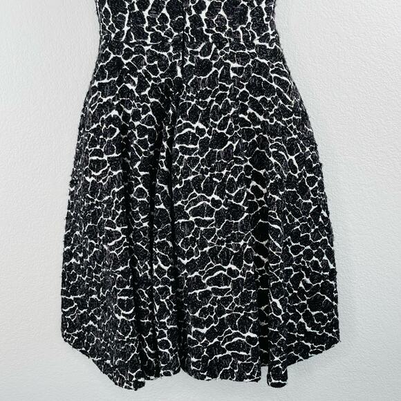 Cushnie et Ochs Black Wool Blend Jacquard Deep V Tiered A-Line Mini Dress 2 NWT - Picture 12 of 16